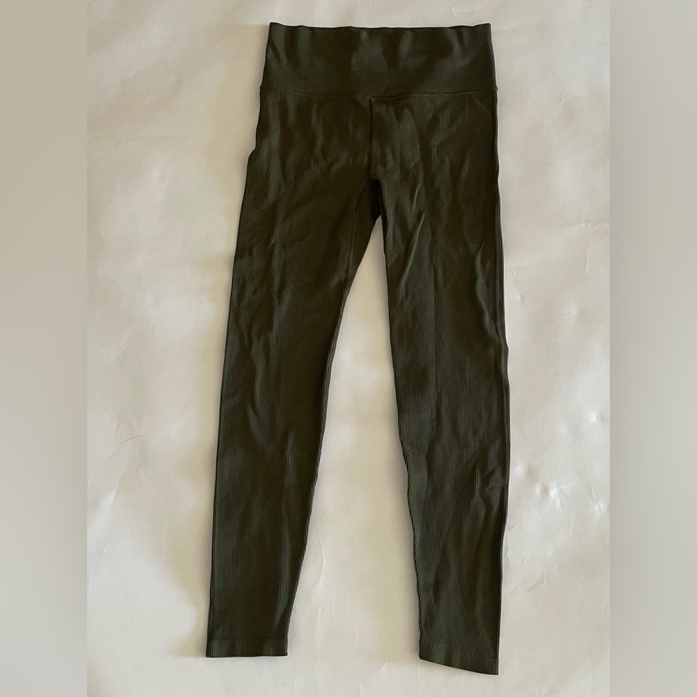 Comfortable and Stylish Olive Green Leggings